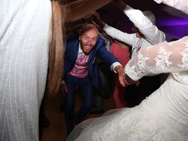 Le mariage de Nathalie et Alexandre à Ventabren, Bouches-du-Rhône 57