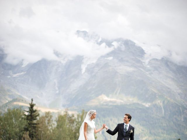 Le mariage de Arnaud et Louise à Saint-Nicolas-de-Véroce, Haute-Savoie 10