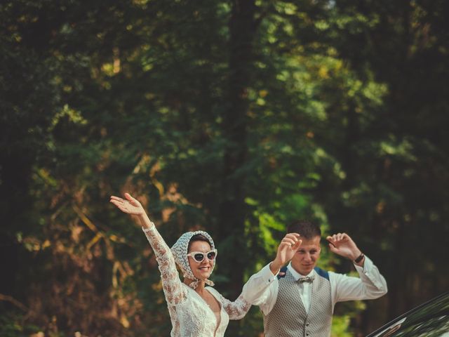 Le mariage de Simon et Célia à Mably, Loire 61