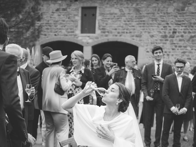 Le mariage de Louis et Victoire à Parigny, Loire 74