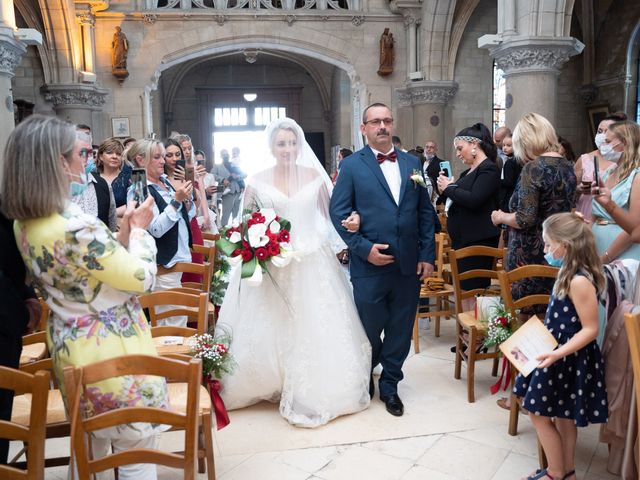 Le mariage de Bastien et Marina à Ons-en-Bray, Oise 25