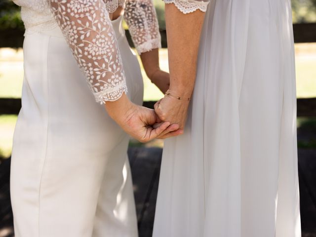 Le mariage de Océane et Juliette à Saint-Georges-de-Mons, Puy-de-Dôme 29