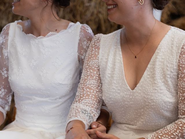 Le mariage de Océane et Juliette à Saint-Georges-de-Mons, Puy-de-Dôme 44