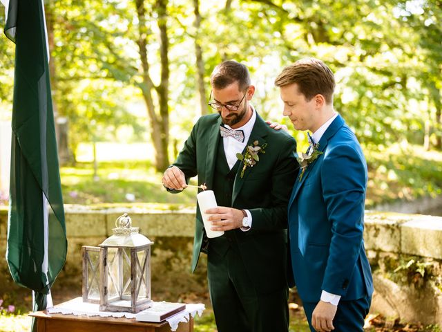 Le mariage de Cyril et Gaëtan à Les Herbiers, Vendée 51