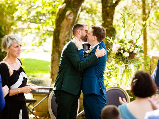 Le mariage de Cyril et Gaëtan à Les Herbiers, Vendée 61