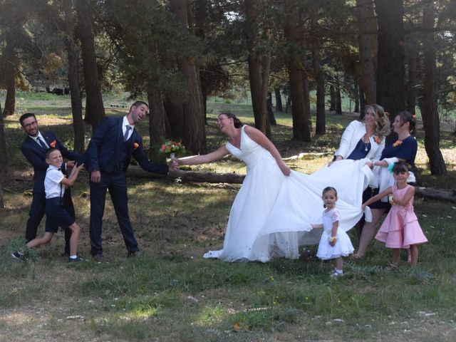 Le mariage de Benjamin et Emmanuelle à Landos, Haute-Loire 12