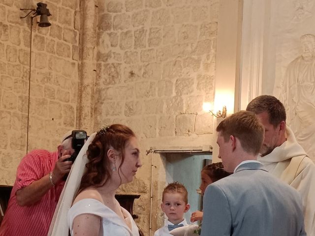 Le mariage de James et Catherine à Valence-sur-Baïse, Gers 4