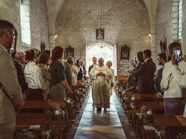 Le mariage de Mathieu et Céline à Antonne-et-Trigonant, Dordogne 30