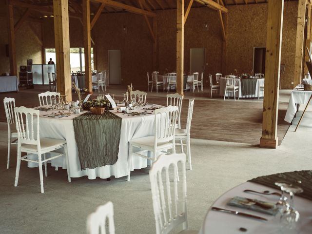 Le mariage de Mathieu et Céline à Antonne-et-Trigonant, Dordogne 62