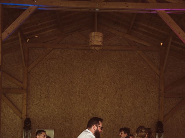 Le mariage de Mathieu et Céline à Antonne-et-Trigonant, Dordogne 82