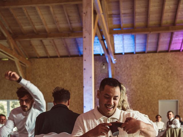 Le mariage de Mathieu et Céline à Antonne-et-Trigonant, Dordogne 83