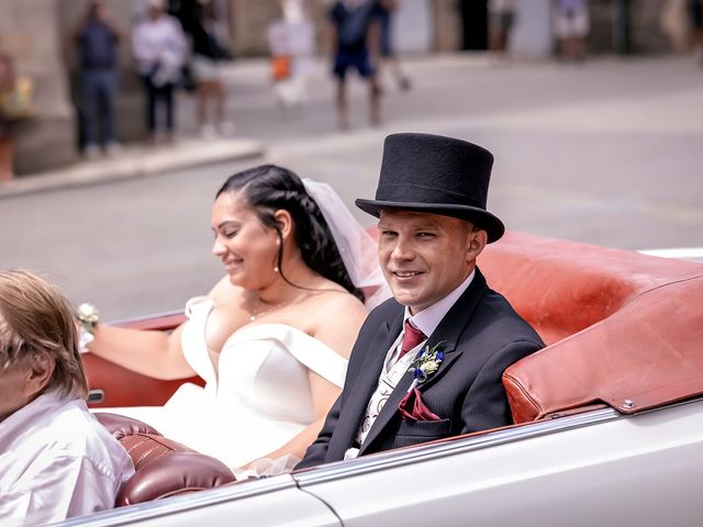 Le mariage de Carl et Elvène à Josselin, Morbihan 33