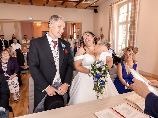 Le mariage de Carl et Elvène à Josselin, Morbihan 45