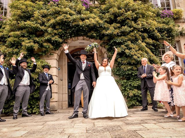 Le mariage de Carl et Elvène à Josselin, Morbihan 52