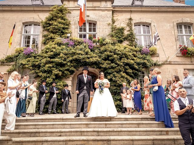 Le mariage de Carl et Elvène à Josselin, Morbihan 53