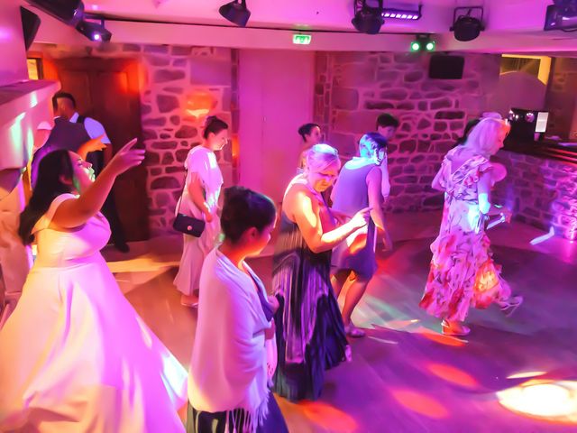 Le mariage de Carl et Elvène à Josselin, Morbihan 97