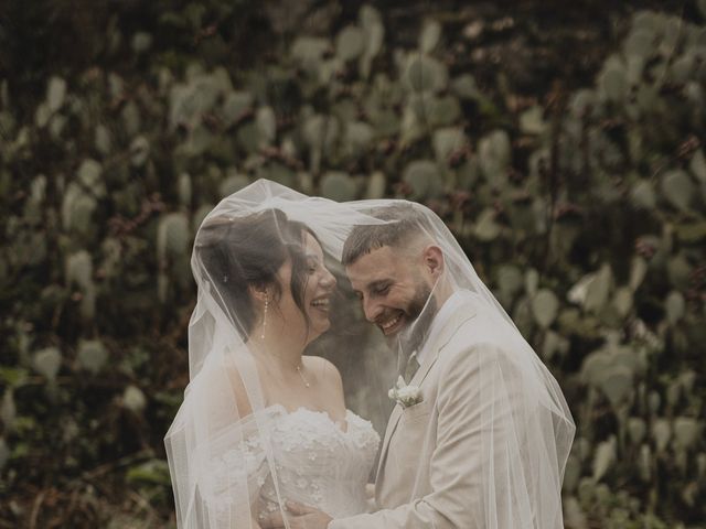 Le mariage de Kevin et Elina à Villeneuve-les-Avignon, Gard 4