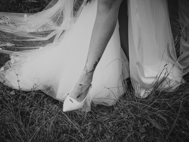 Le mariage de Kevin et Elina à Villeneuve-les-Avignon, Gard 30