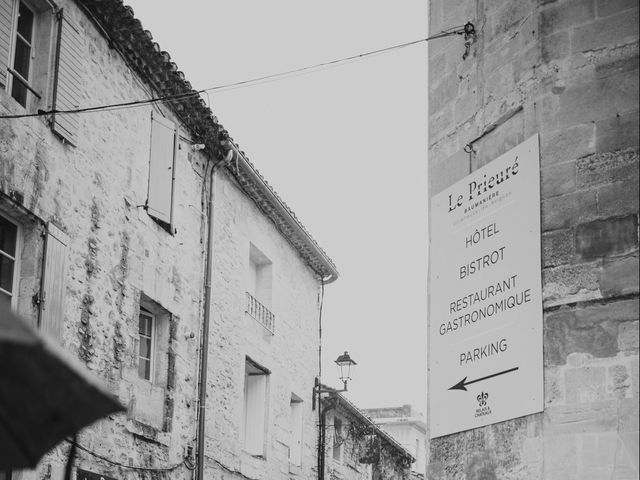 Le mariage de Kevin et Elina à Villeneuve-les-Avignon, Gard 32