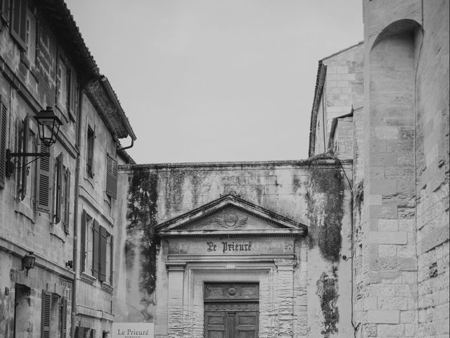 Le mariage de Kevin et Elina à Villeneuve-les-Avignon, Gard 66