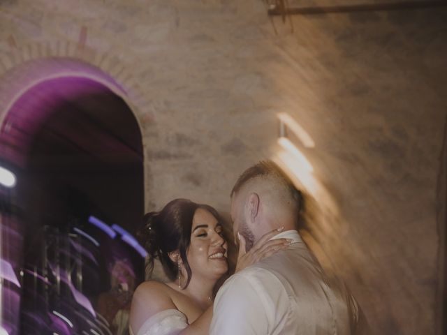 Le mariage de Kevin et Elina à Villeneuve-les-Avignon, Gard 125