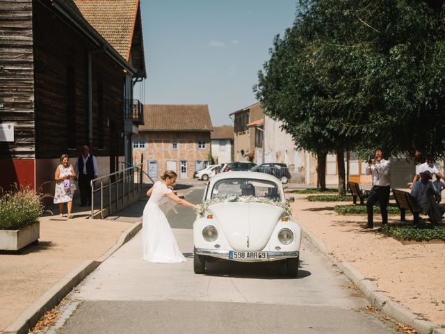 Le mariage de Remy et Marie Camille à Sandrans, Ain 9