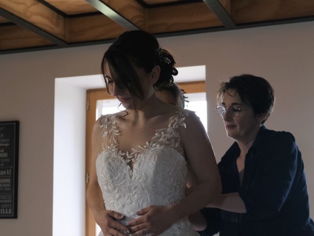 Le mariage de Émilien et Lucie à Oussières, Jura 5