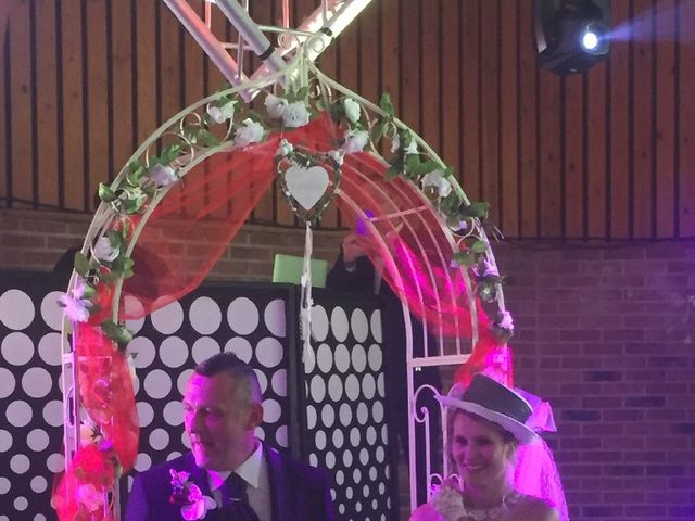 Le mariage de Christophe et Laurence à Divion, Pas-de-Calais 5