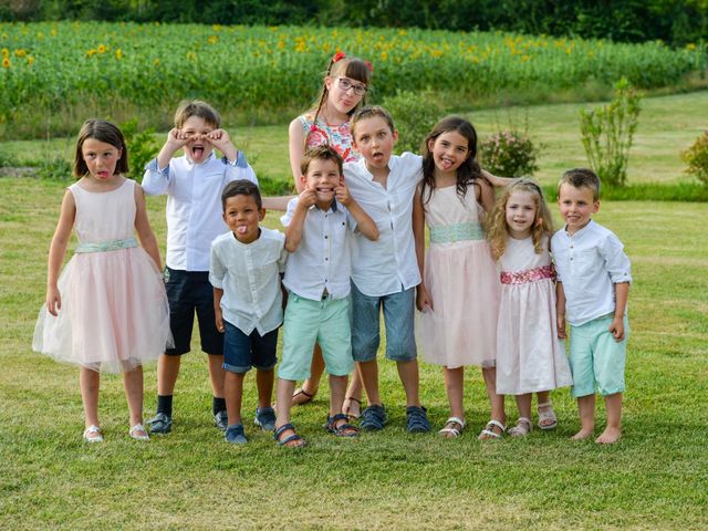 Le mariage de Victor et Ivana à Saint-Jean-de-Liversay, Charente Maritime 52