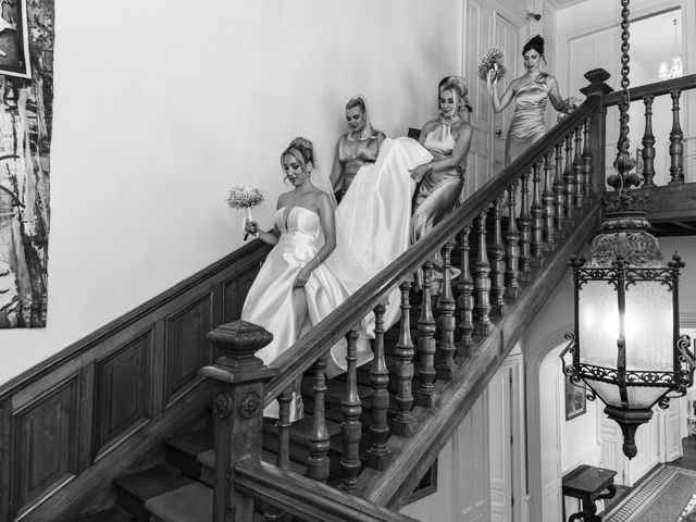 Le mariage de Laurent et Ciara à Saint-Lizier, Ariège 15