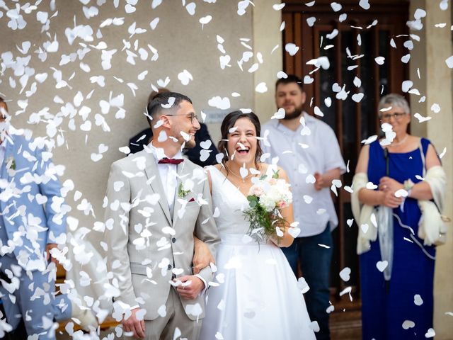 Le mariage de Corentin et Marie à Saint-Caprais, Allier 3