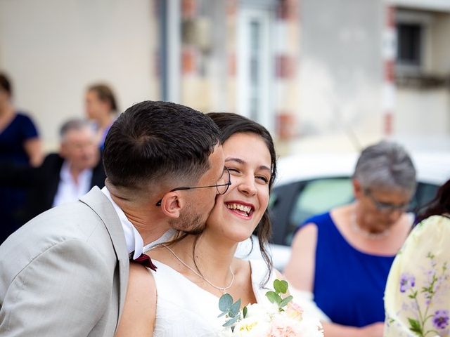 Le mariage de Corentin et Marie à Saint-Caprais, Allier 4