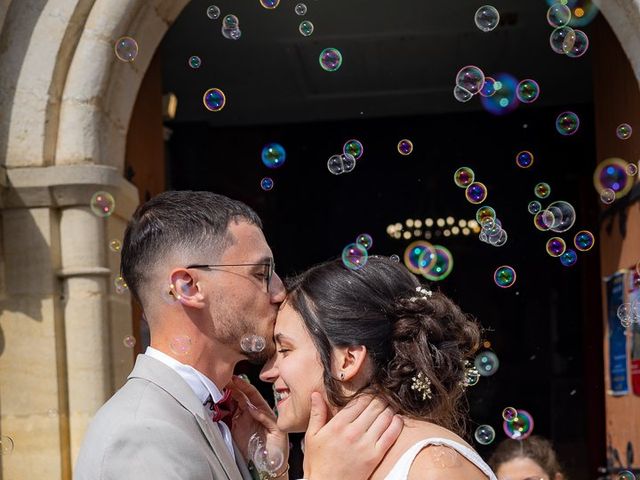 Le mariage de Corentin et Marie à Saint-Caprais, Allier 7