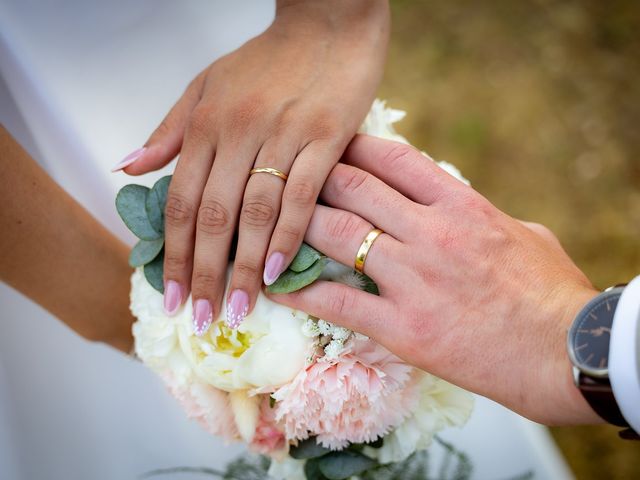 Le mariage de Corentin et Marie à Saint-Caprais, Allier 28