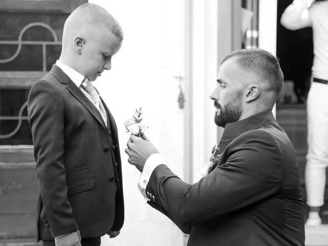 Le mariage de Alexandre et Laura à Montreuil, Seine-Saint-Denis 14