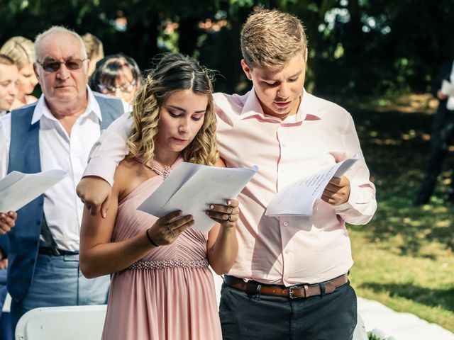 Le mariage de Alexandre et Laura à Montreuil, Seine-Saint-Denis 90