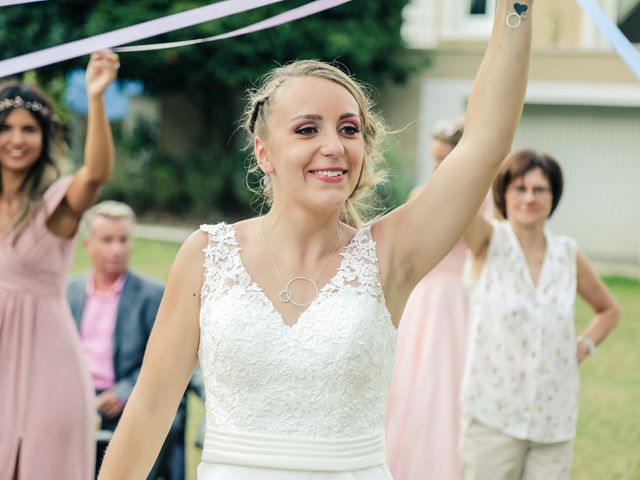 Le mariage de Alexandre et Laura à Montreuil, Seine-Saint-Denis 141