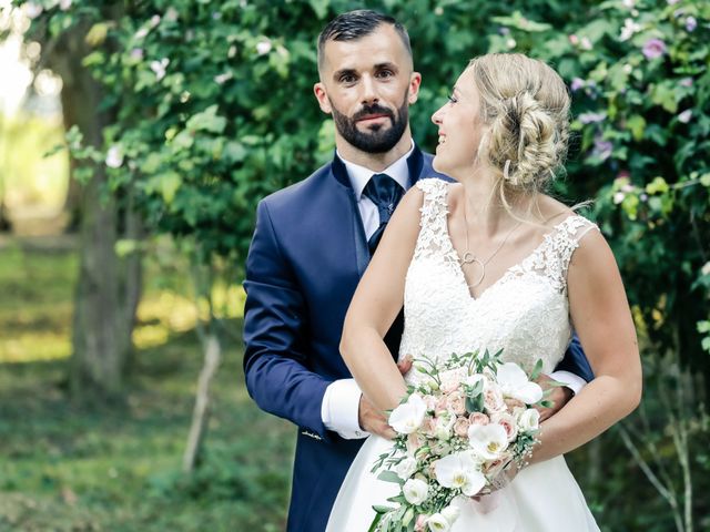 Le mariage de Alexandre et Laura à Montreuil, Seine-Saint-Denis 146