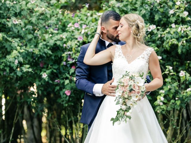 Le mariage de Alexandre et Laura à Montreuil, Seine-Saint-Denis 147