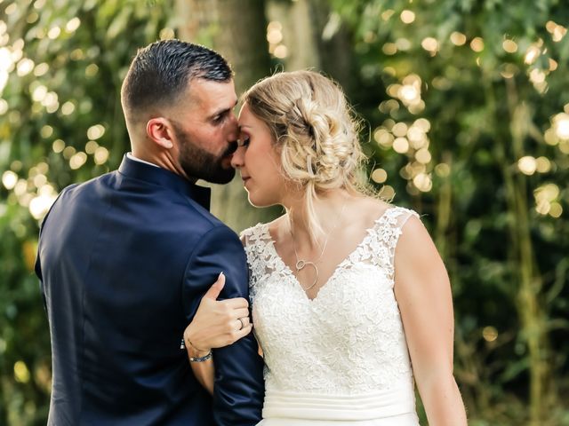 Le mariage de Alexandre et Laura à Montreuil, Seine-Saint-Denis 155