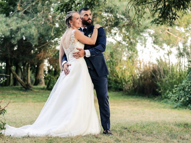 Le mariage de Alexandre et Laura à Montreuil, Seine-Saint-Denis 158