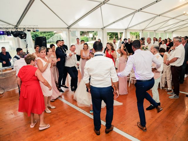 Le mariage de Alexandre et Laura à Montreuil, Seine-Saint-Denis 170