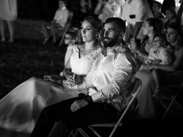 Le mariage de Alexandre et Laura à Montreuil, Seine-Saint-Denis 180