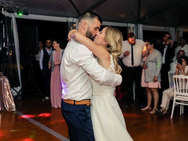 Le mariage de Alexandre et Laura à Montreuil, Seine-Saint-Denis 200