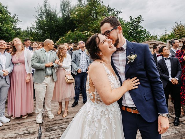 Le mariage de Anthony et Cécile à Avril, Meurthe-et-Moselle 27
