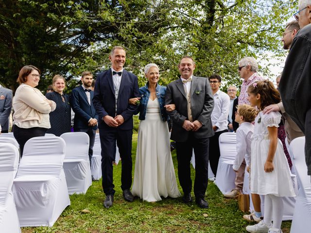 Le mariage de Franck et Isabelle à Vivonne, Vienne 43