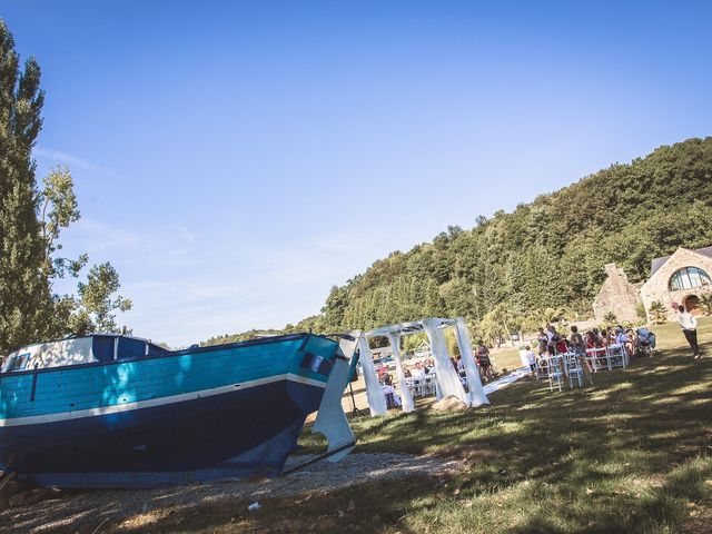 Le mariage de Grégory et Hélène à Plumelin, Morbihan 28