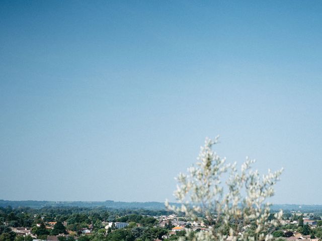 Le mariage de Loïc et Marie à Belvès-de-Castillon, Gironde 5