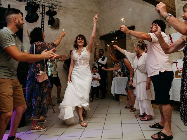 Le mariage de Loïc et Marie à Belvès-de-Castillon, Gironde 162