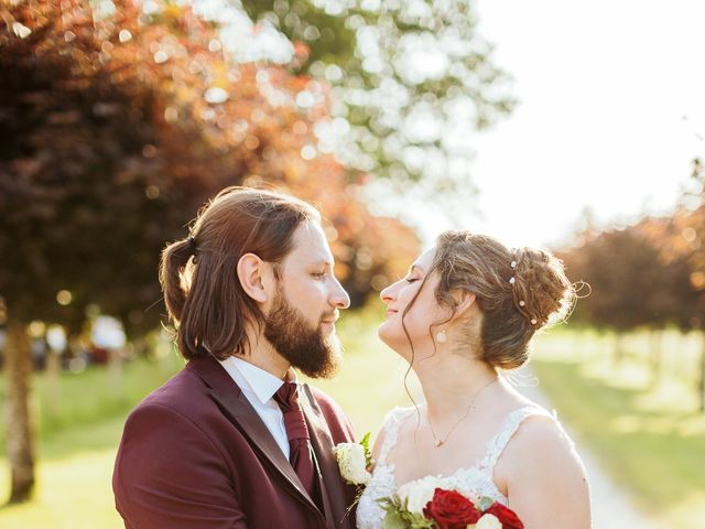 Le mariage de Bastien et Juliette à Brantôme en Périgord, Dordogne 23